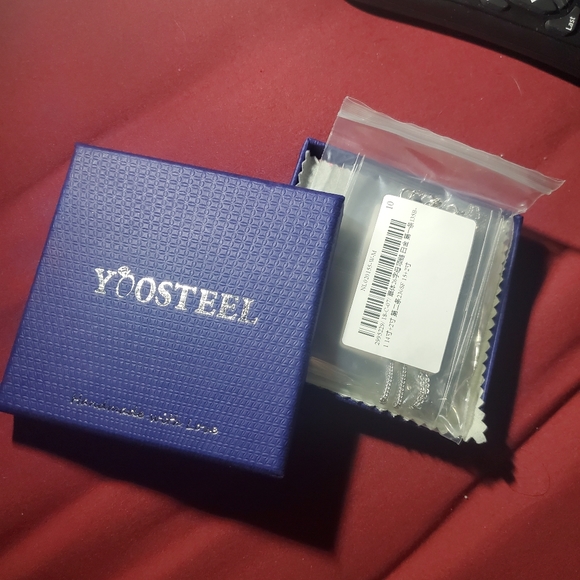 14k White Gold Plated M Initial Necklace Set Gift Box - Picture 2 of 4